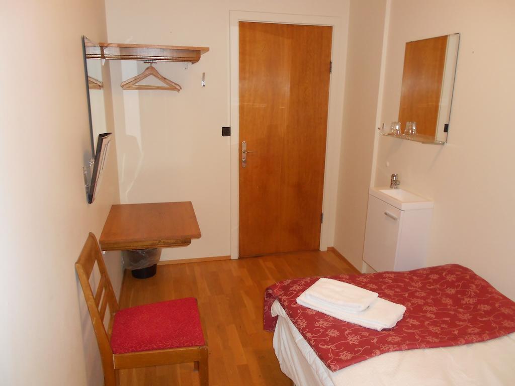 Nes Guesthouse Reykholt  Habitación foto